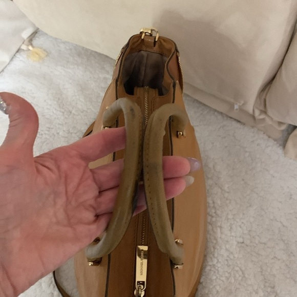 Michael Kors, camel leather tote with gold, zipper detailing and branding - Picture 10 of 13